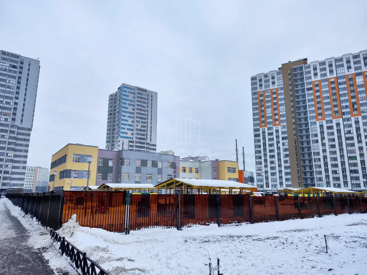 двухкомнатная квартира в Санкт-Петербурге по адресу: Чарушинская ул., 10, строение 1
