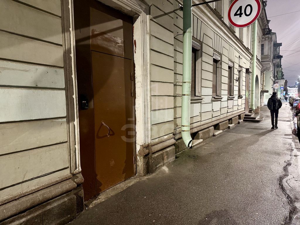 однокомнатная квартира в Санкт-Петербурге по адресу: Джамбула пер., 17