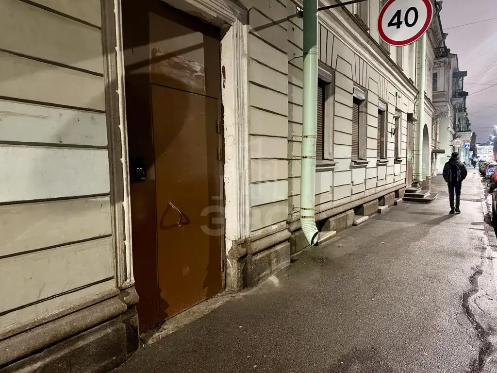 однокомнатная квартира в Санкт-Петербурге по адресу: Джамбула пер., 17
