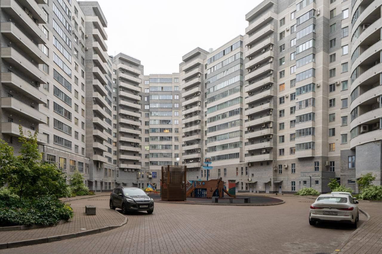 однокомнатная квартира в Санкт-Петербурге по адресу: Свердловская наб., 58