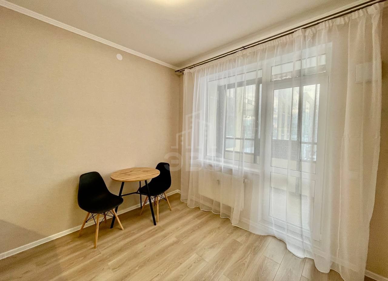 однокомнатная квартира в Санкт-Петербурге по адресу: Нины Петровой ул., 7, к 1