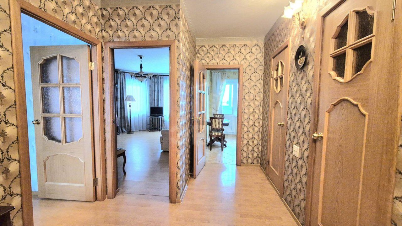 двухкомнатная квартира в Ленинградской области по адресу: Центральная ул., 1, к 1