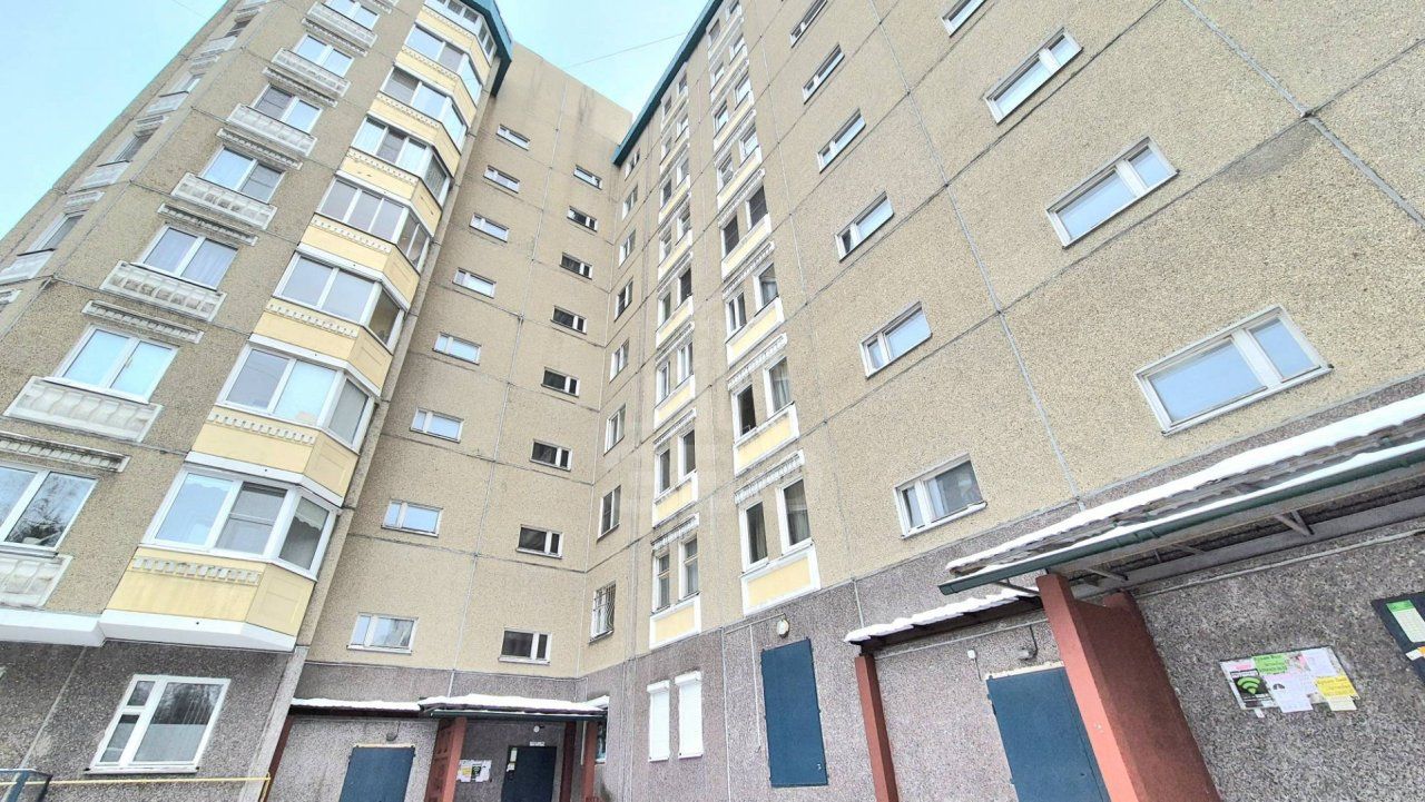 двухкомнатная квартира в Ленинградской области по адресу: Центральная ул., 1, к 1