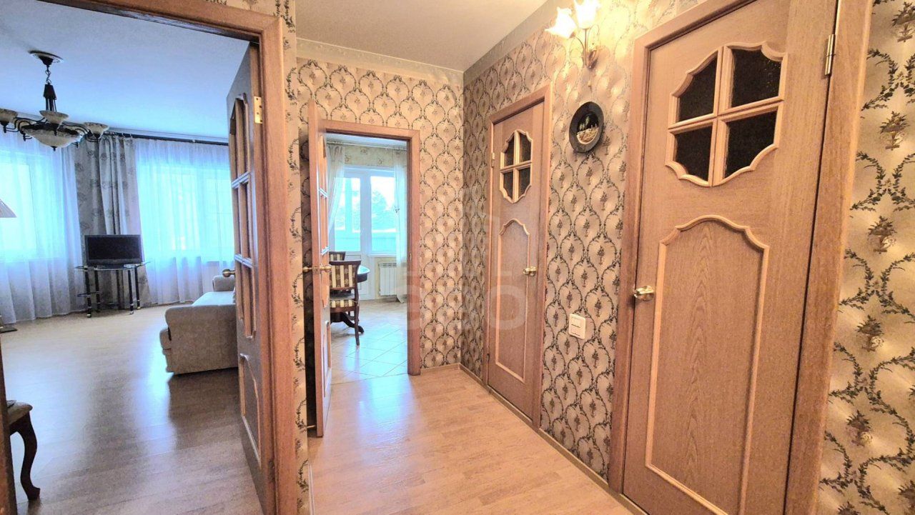 двухкомнатная квартира в Ленинградской области по адресу: Центральная ул., 1, к 1