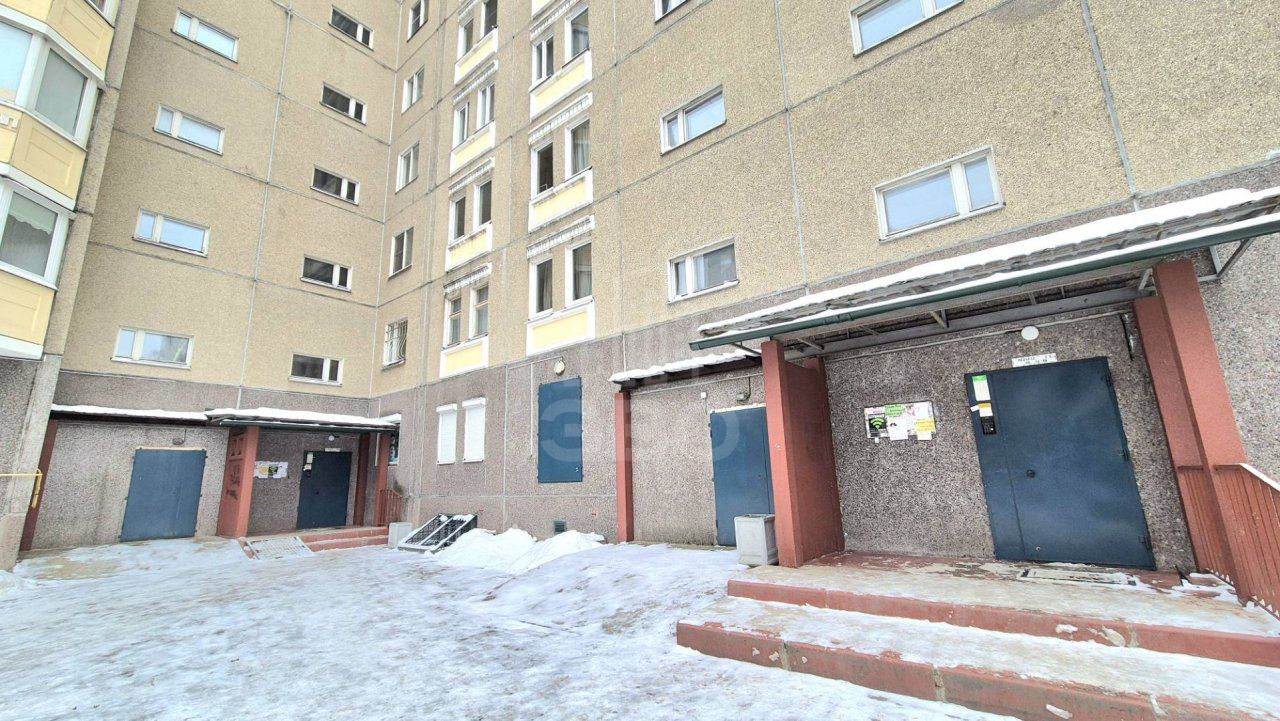 двухкомнатная квартира в Ленинградской области по адресу: Центральная ул., 1, к 1