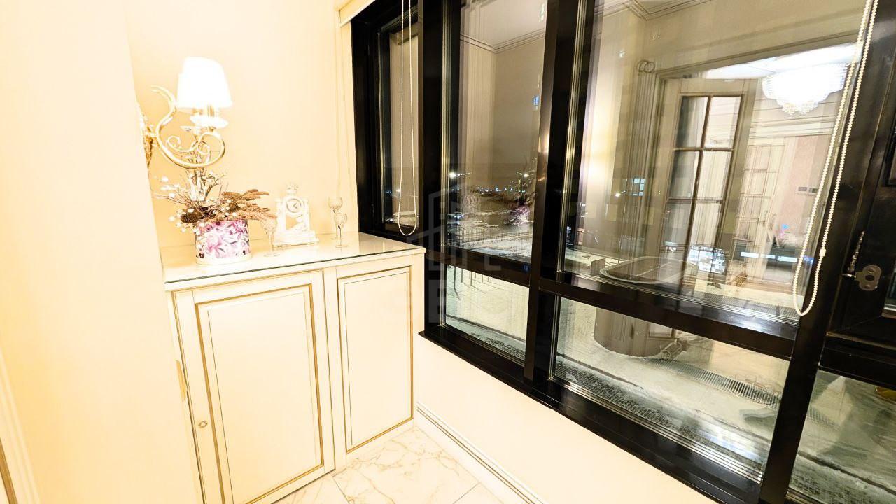 трехкомнатная квартира в Санкт-Петербурге по адресу: Жукова ул., 3