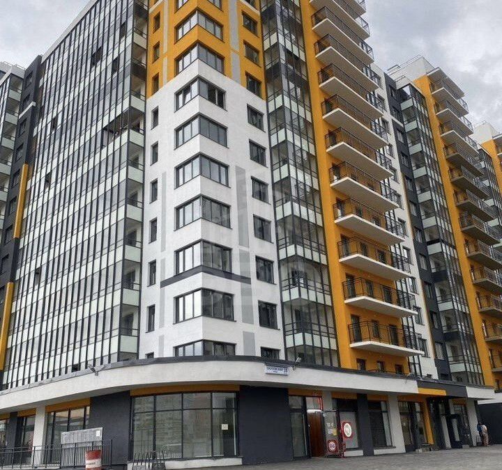 коммерция в Санкт-Петербурге по адресу: Окуловская ул., 18