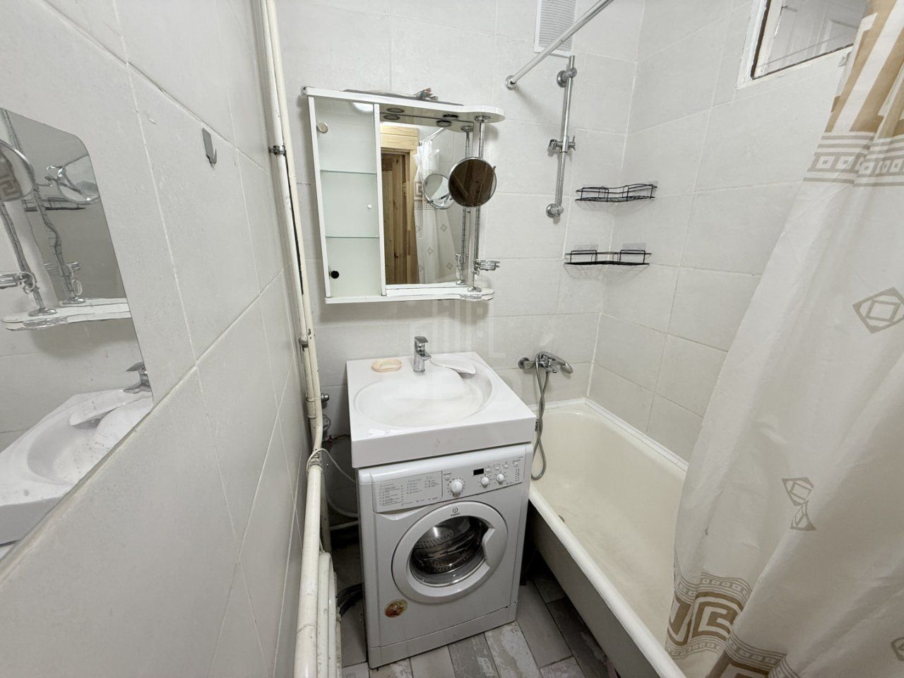 двухкомнатная квартира в Санкт-Петербурге по адресу: Гражданский проспект, 15, к 2, литера А