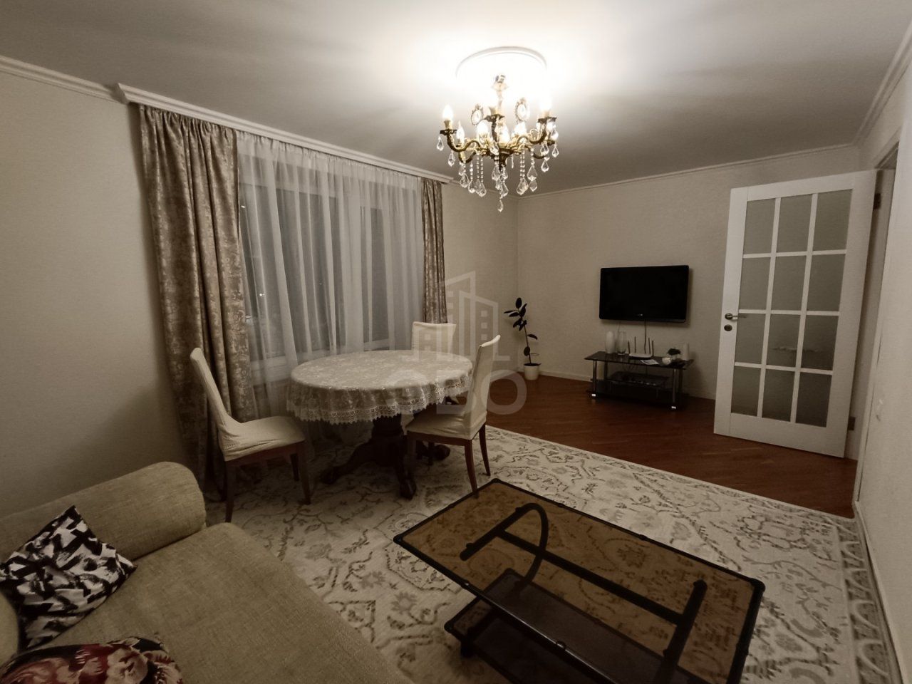 двухкомнатная квартира в Санкт-Петербурге по адресу: Революции ш., 16