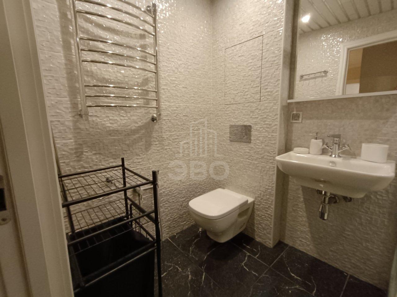 двухкомнатная квартира в Санкт-Петербурге по адресу: Революции ш., 16