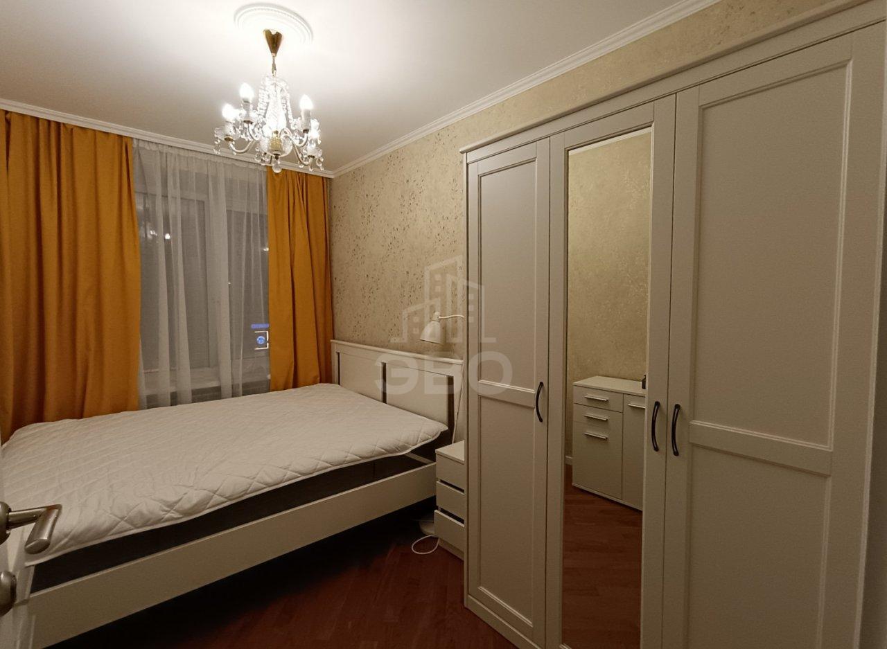 двухкомнатная квартира в Санкт-Петербурге по адресу: Революции ш., 16