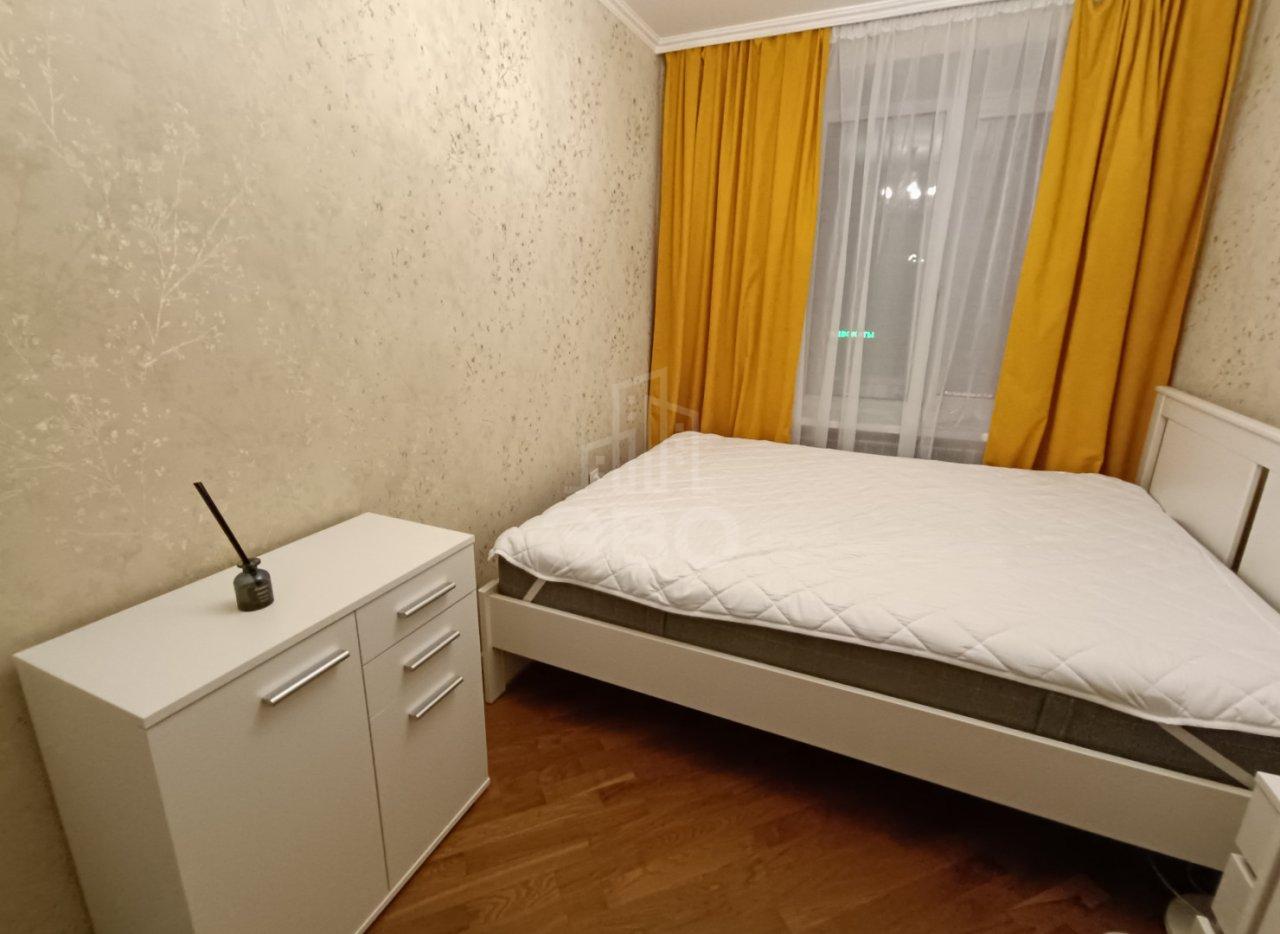 двухкомнатная квартира в Санкт-Петербурге по адресу: Революции ш., 16