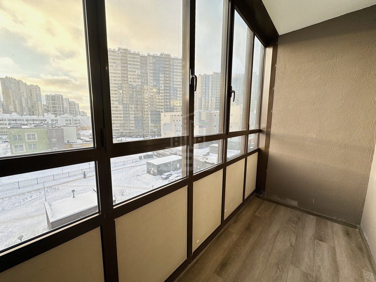 студия в Санкт-Петербурге по адресу: Комендантский проспект, 64, к 1