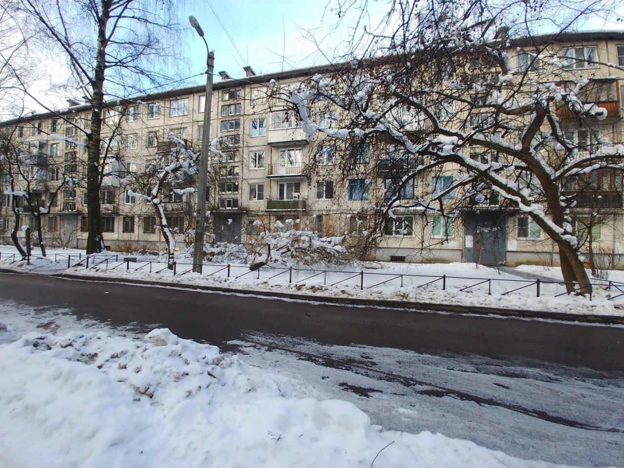 двухкомнатная квартира в Санкт-Петербурге по адресу: Карпинского ул., 28, к 6