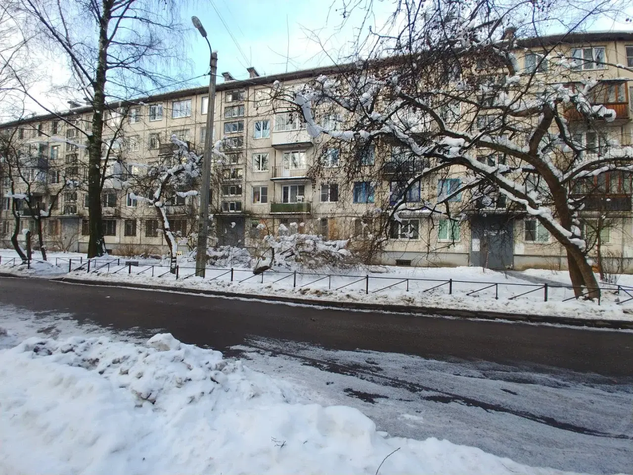двухкомнатная квартира в Санкт-Петербурге по адресу: Карпинского ул., 28, к 6