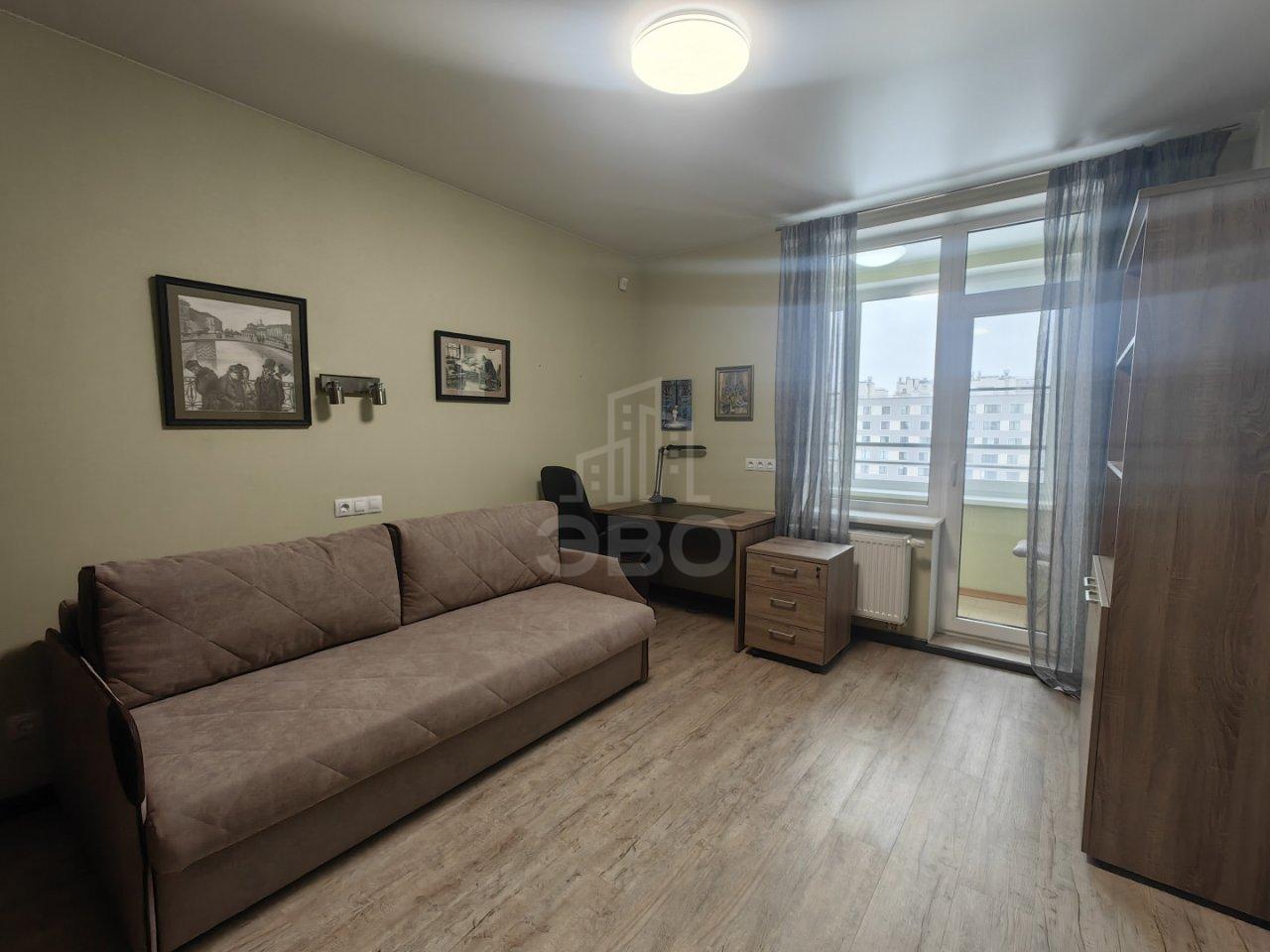 четырехкомнатная квартира в Санкт-Петербурге по адресу: Кременчугская ул., 17, к 2, литера а