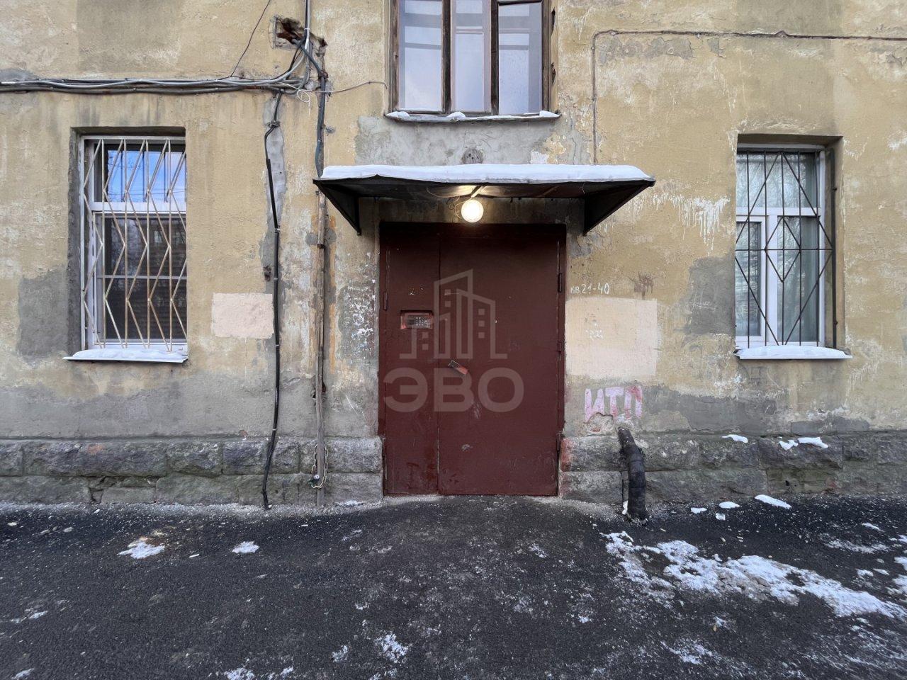 трехкомнатная квартира в Санкт-Петербурге по адресу: Парголовская ул., 12, литера б