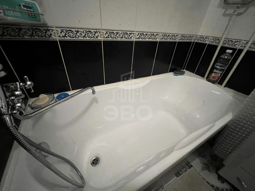 трехкомнатная квартира в Санкт-Петербурге по адресу: Парголовская ул., 12, литера б