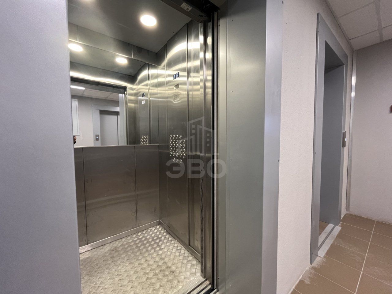 однокомнатная квартира в Санкт-Петербурге по адресу: Ленинский проспект, 68, строение 1