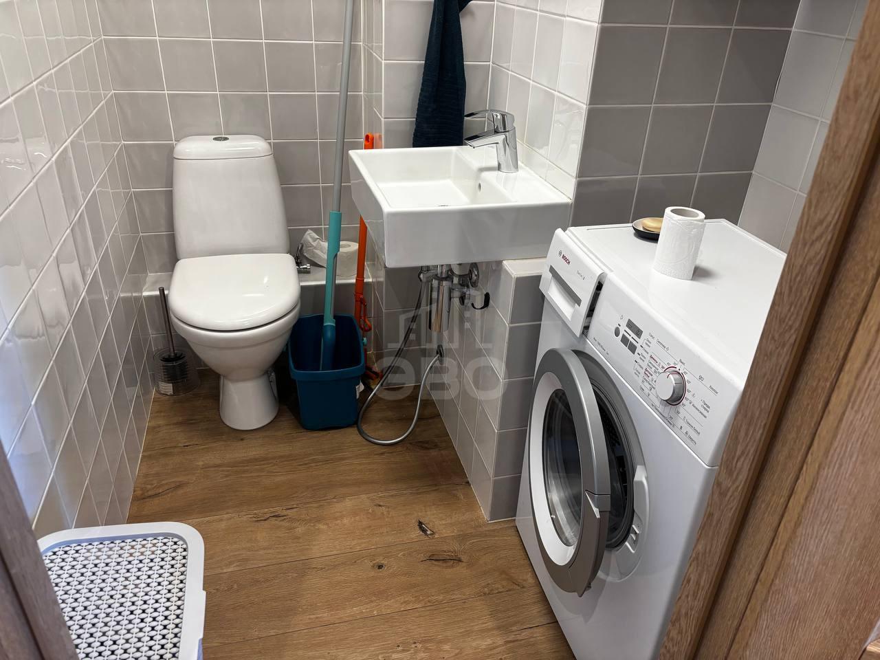 трехкомнатная квартира в Санкт-Петербурге по адресу: 24-я В.О. линия, 29