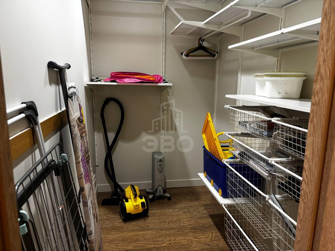 трехкомнатная квартира в Санкт-Петербурге по адресу: 24-я В.О. линия, 29