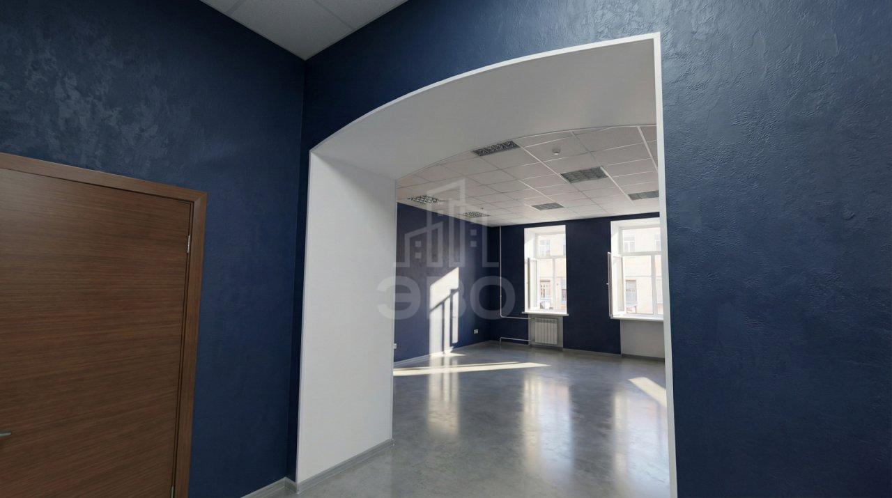 многокомнатная квартира в Санкт-Петербурге по адресу: Захарьевская ул., 9