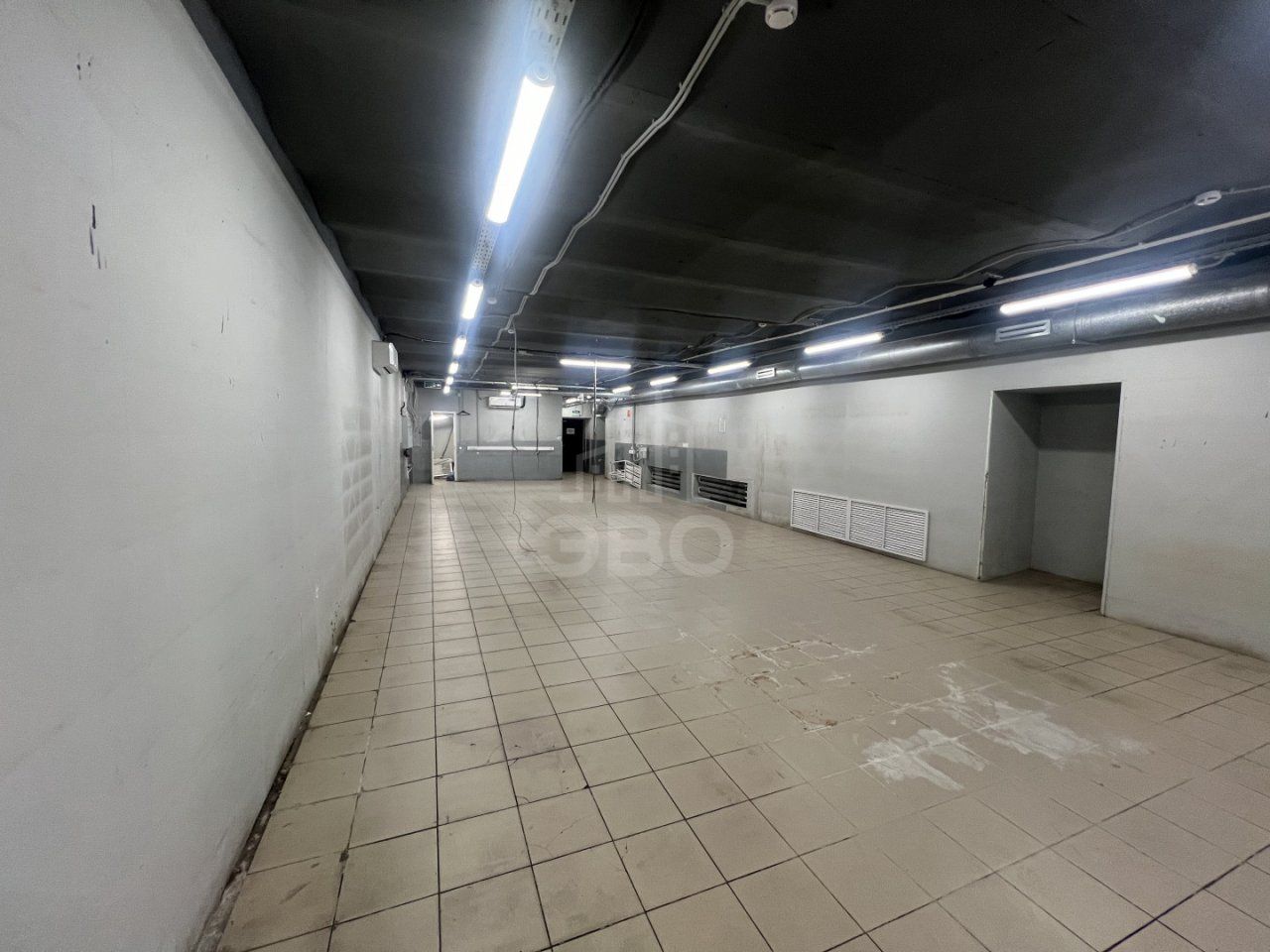 коммерция в Санкт-Петербурге по адресу: 16-я В.О. линия, 85