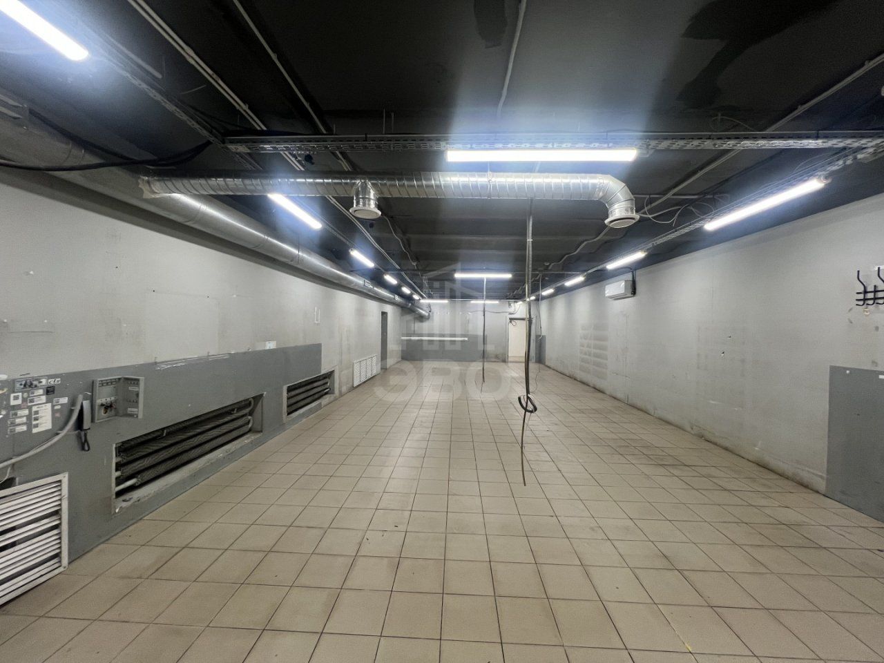 коммерция в Санкт-Петербурге по адресу: 16-я В.О. линия, 85