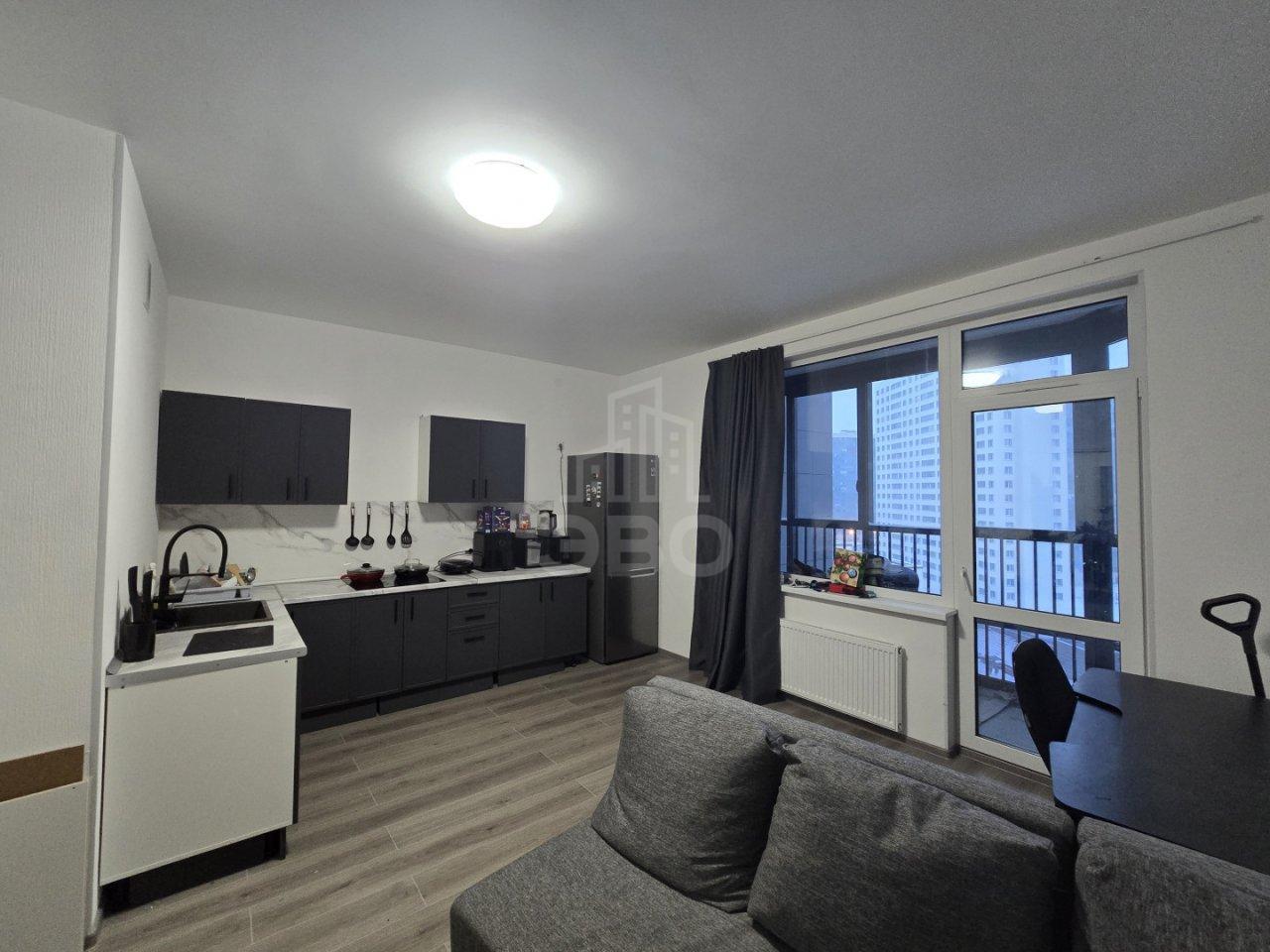 трехкомнатная квартира в Санкт-Петербурге по адресу: Маршала Захарова ул., 8