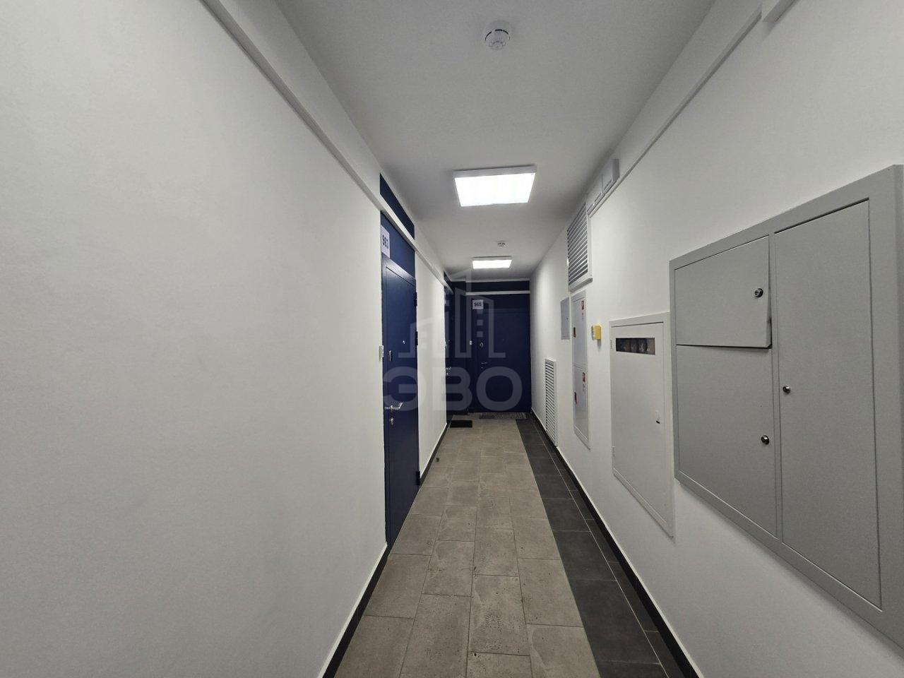 трехкомнатная квартира в Санкт-Петербурге по адресу: Маршала Захарова ул., 8