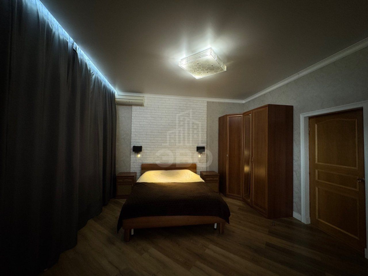 двухкомнатная квартира в Санкт-Петербурге по адресу: Типанова ул., 3