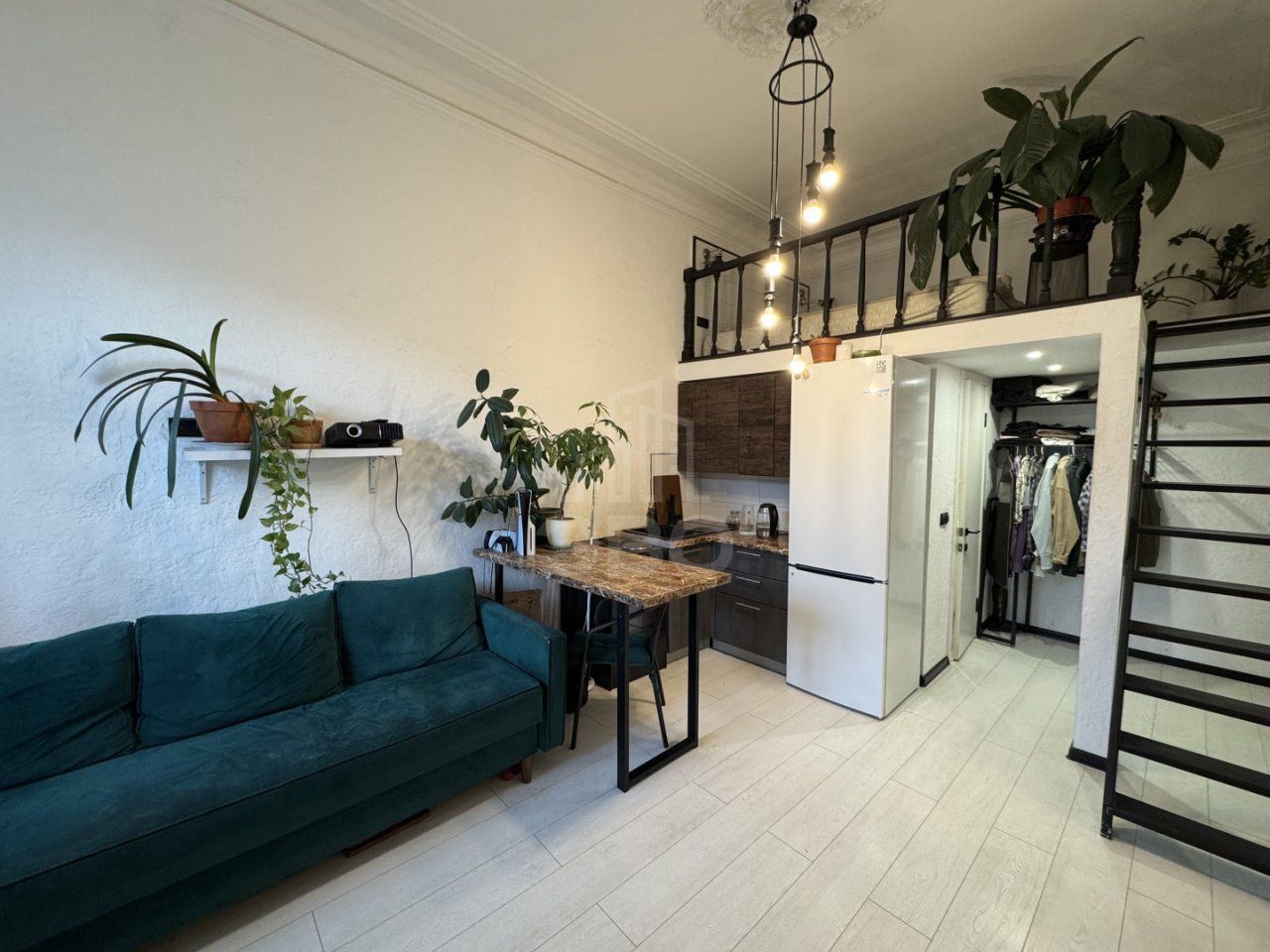 комната в Санкт-Петербурге по адресу: Загородный проспект, 21