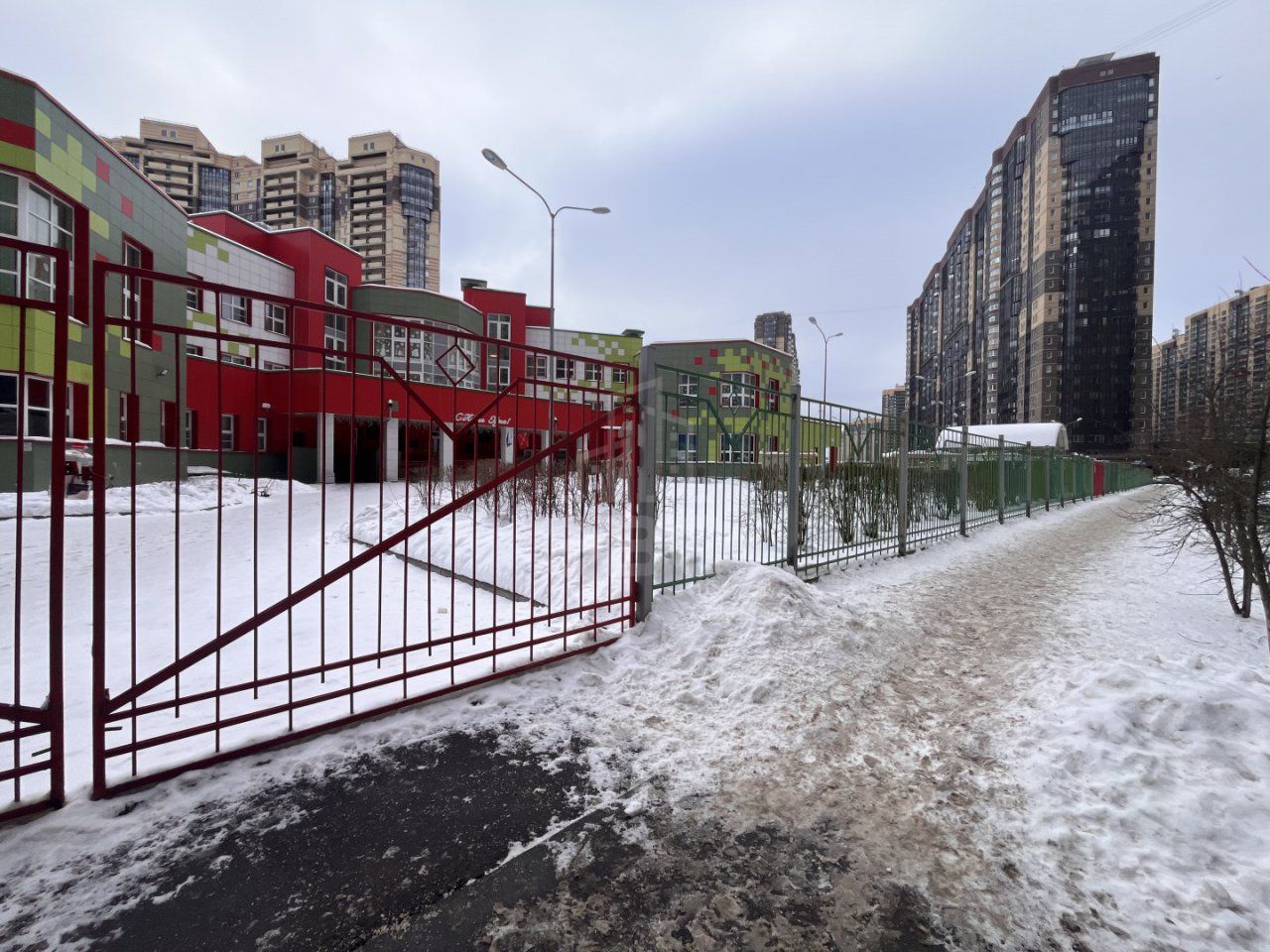 однокомнатная квартира в Санкт-Петербурге по адресу: Фёдора Абрамова ул., 23, к 1