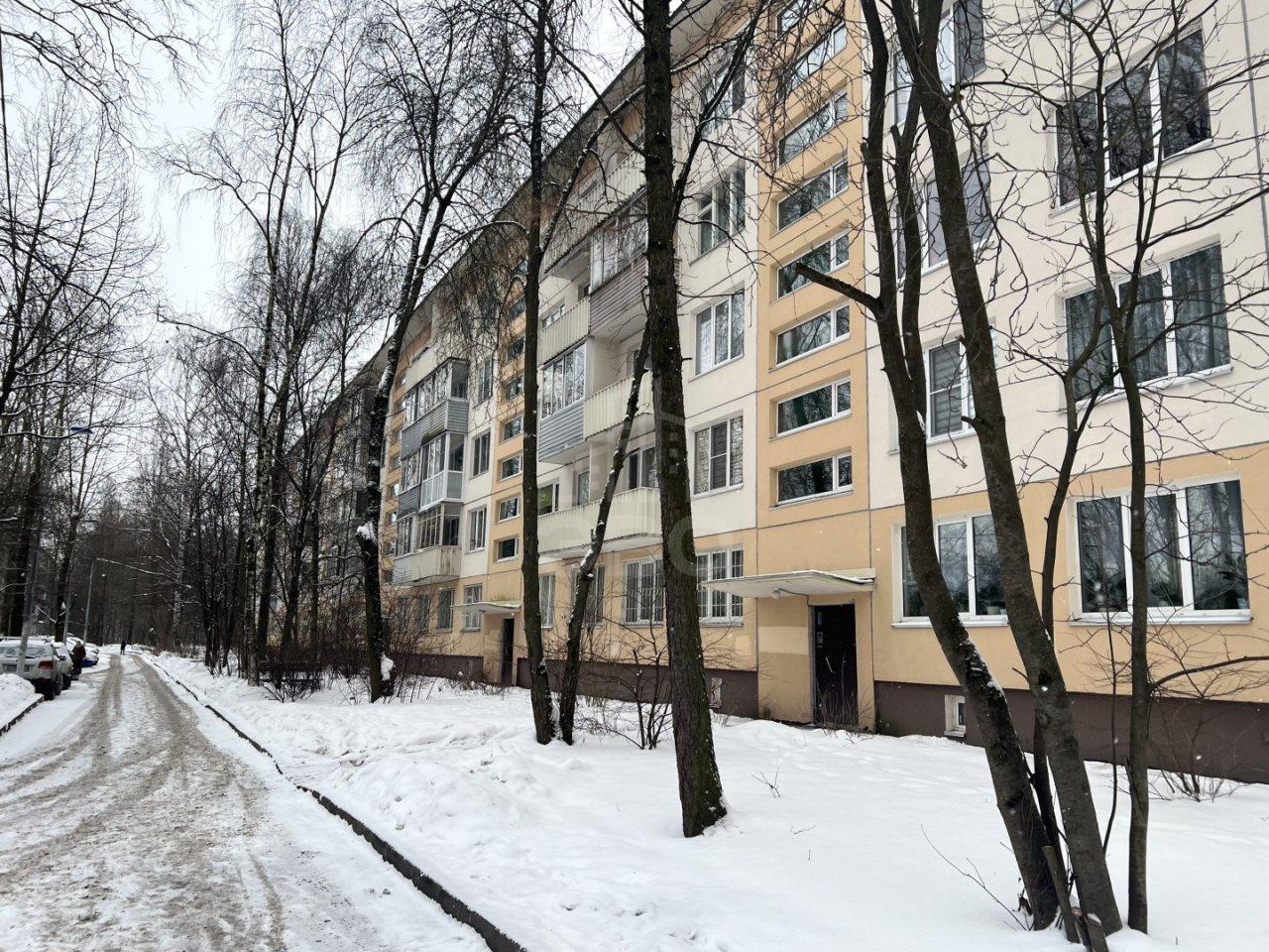 трехкомнатная квартира в Санкт-Петербурге по адресу: Космонавтов проспект, 68, к 2