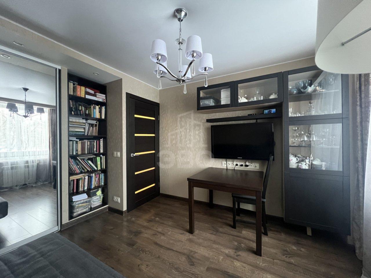 трехкомнатная квартира в Санкт-Петербурге по адресу: Космонавтов проспект, 68, к 2