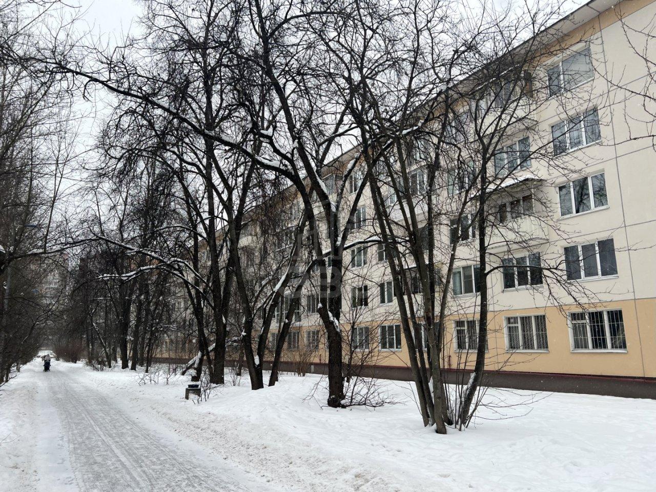 трехкомнатная квартира в Санкт-Петербурге по адресу: Космонавтов проспект, 68, к 2