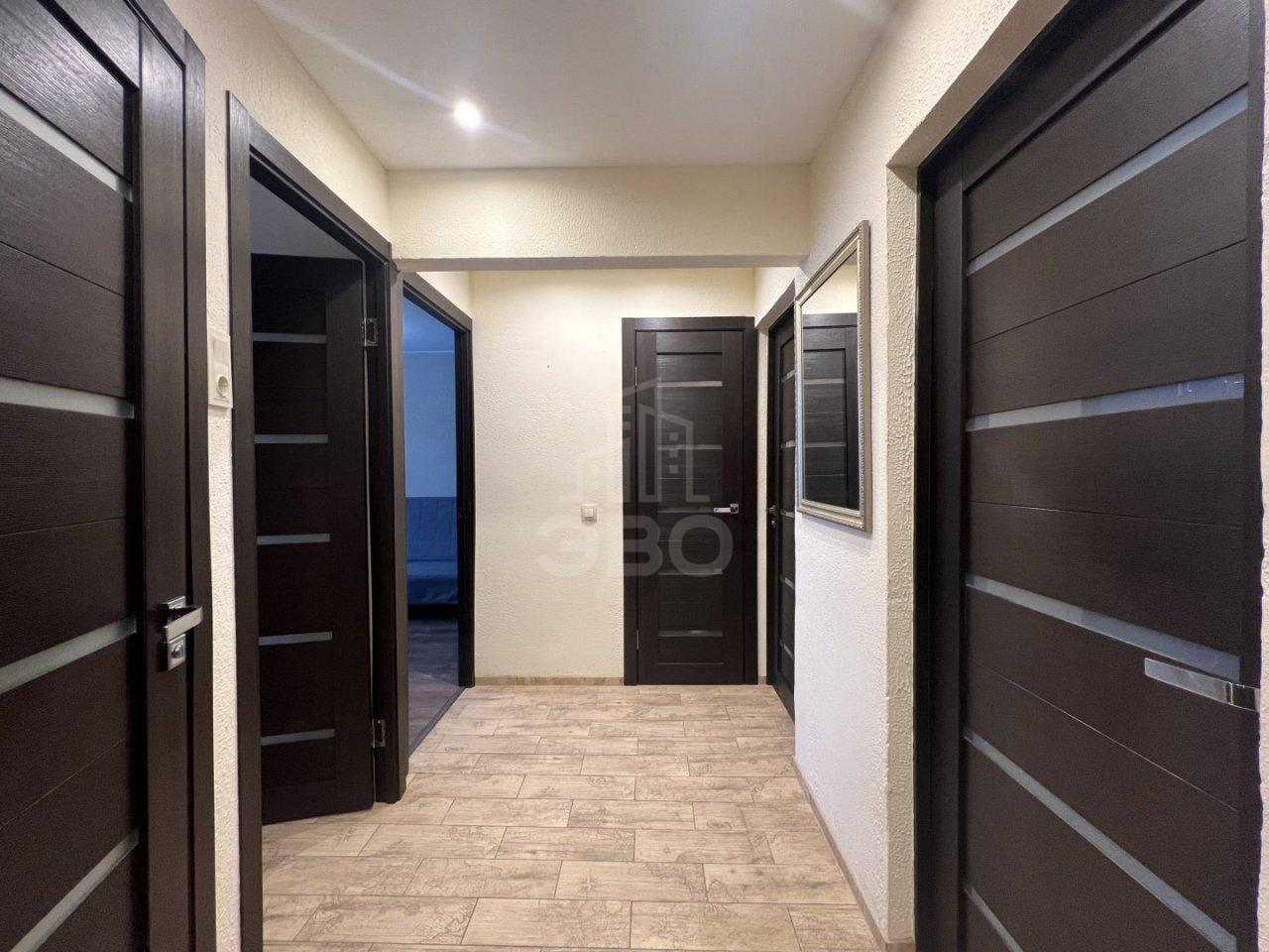 трехкомнатная квартира в Санкт-Петербурге по адресу: Космонавтов проспект, 68, к 2