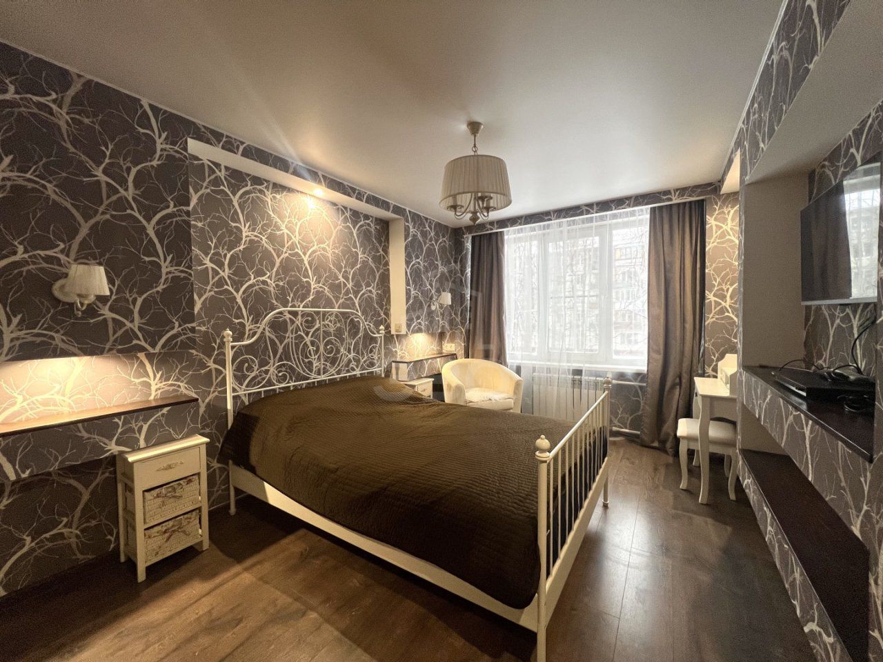 трехкомнатная квартира в Санкт-Петербурге по адресу: Космонавтов проспект, 68, к 2