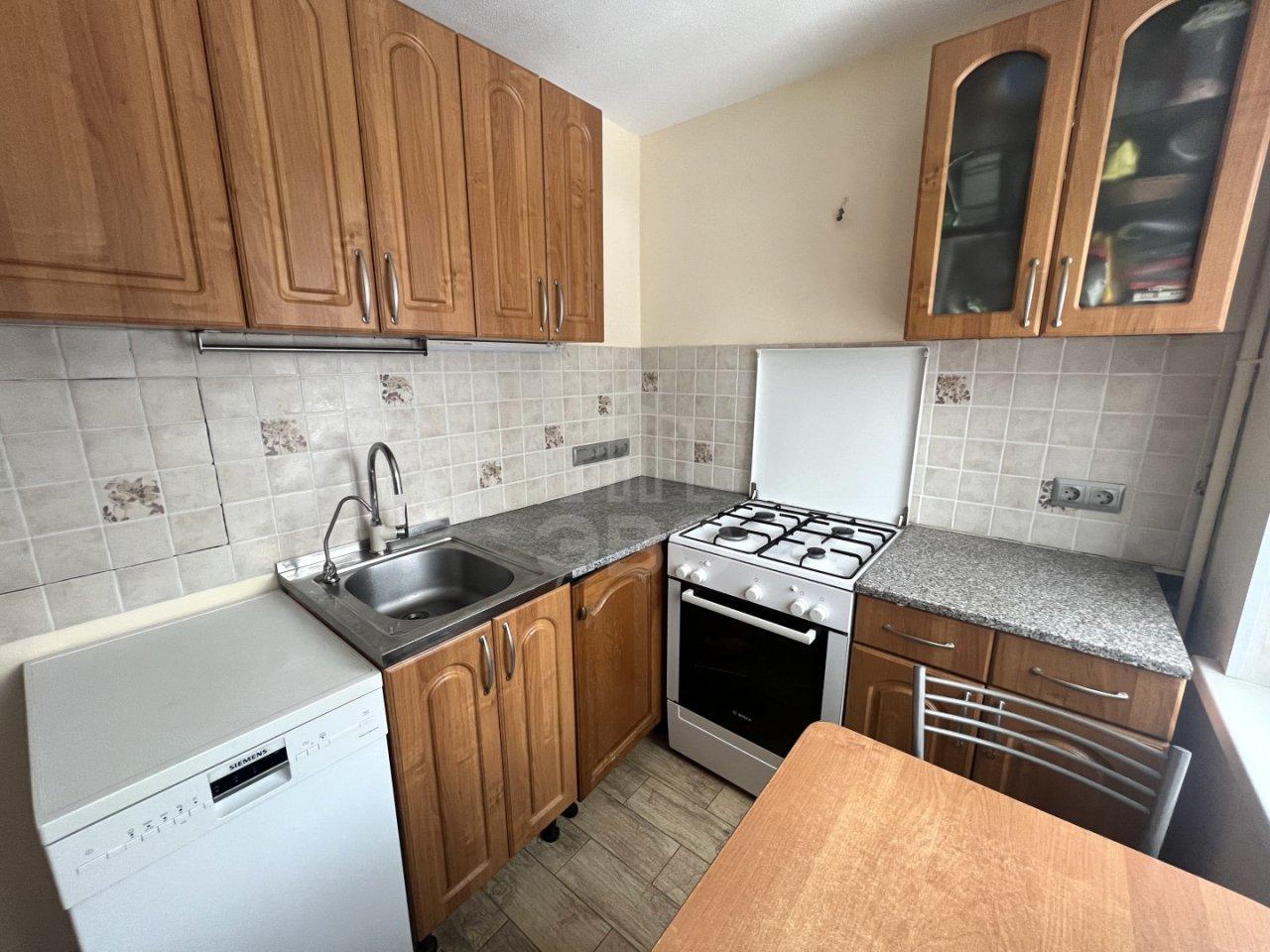 трехкомнатная квартира в Санкт-Петербурге по адресу: Космонавтов проспект, 68, к 2