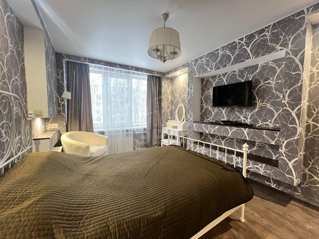 трехкомнатная квартира в Санкт-Петербурге по адресу: Космонавтов проспект, 68, к 2