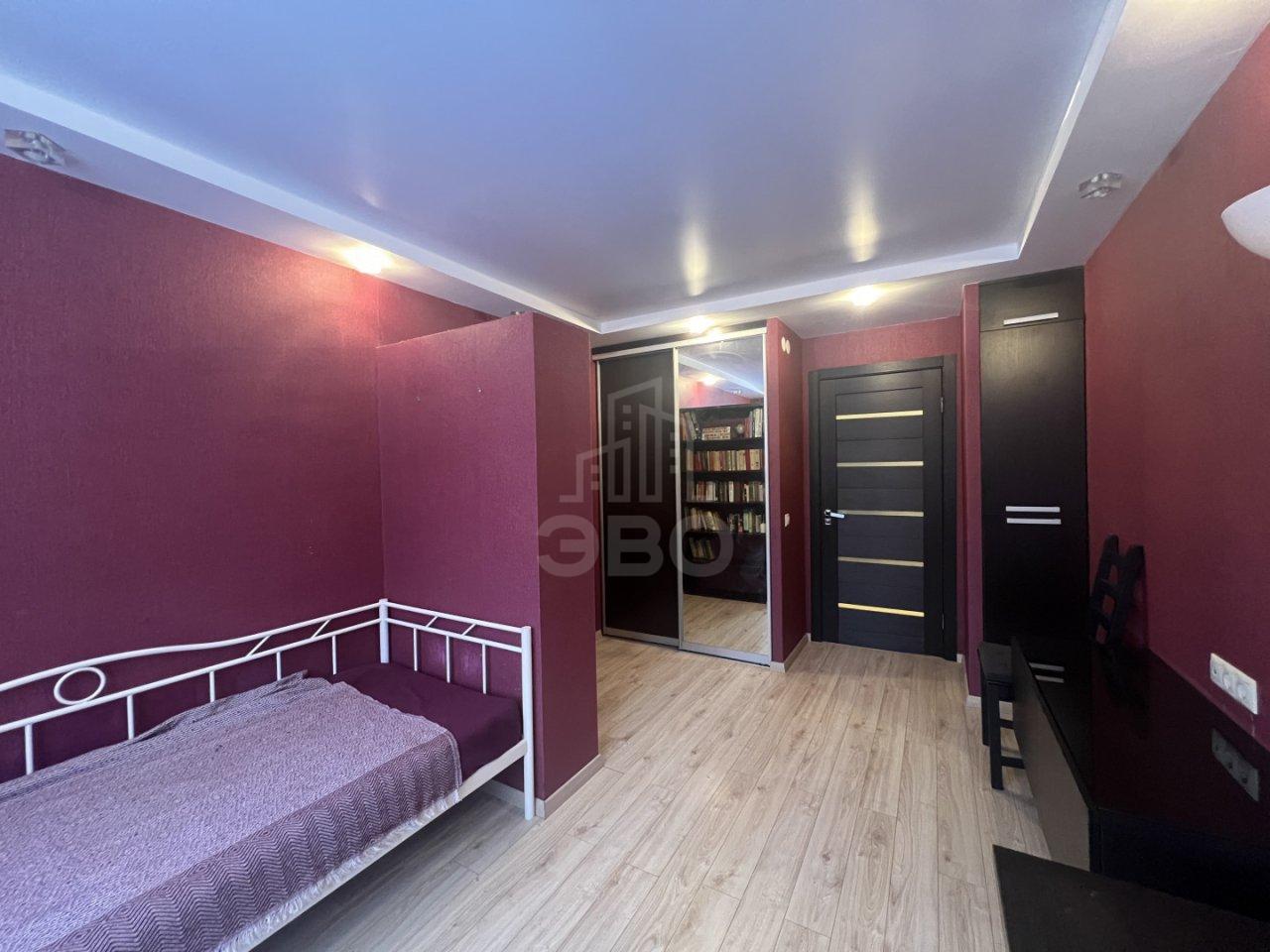 трехкомнатная квартира в Санкт-Петербурге по адресу: Космонавтов проспект, 68, к 2