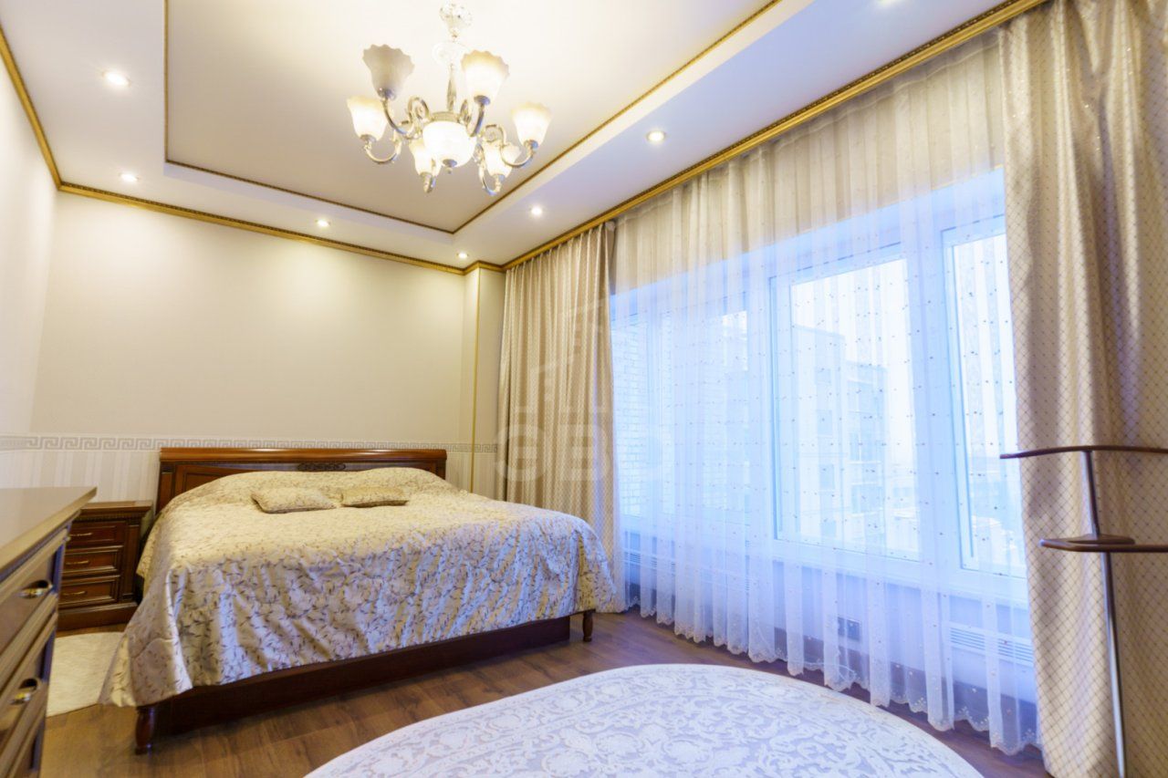 четырехкомнатная квартира в Санкт-Петербурге по адресу: Коломяжский проспект, 20, литера А