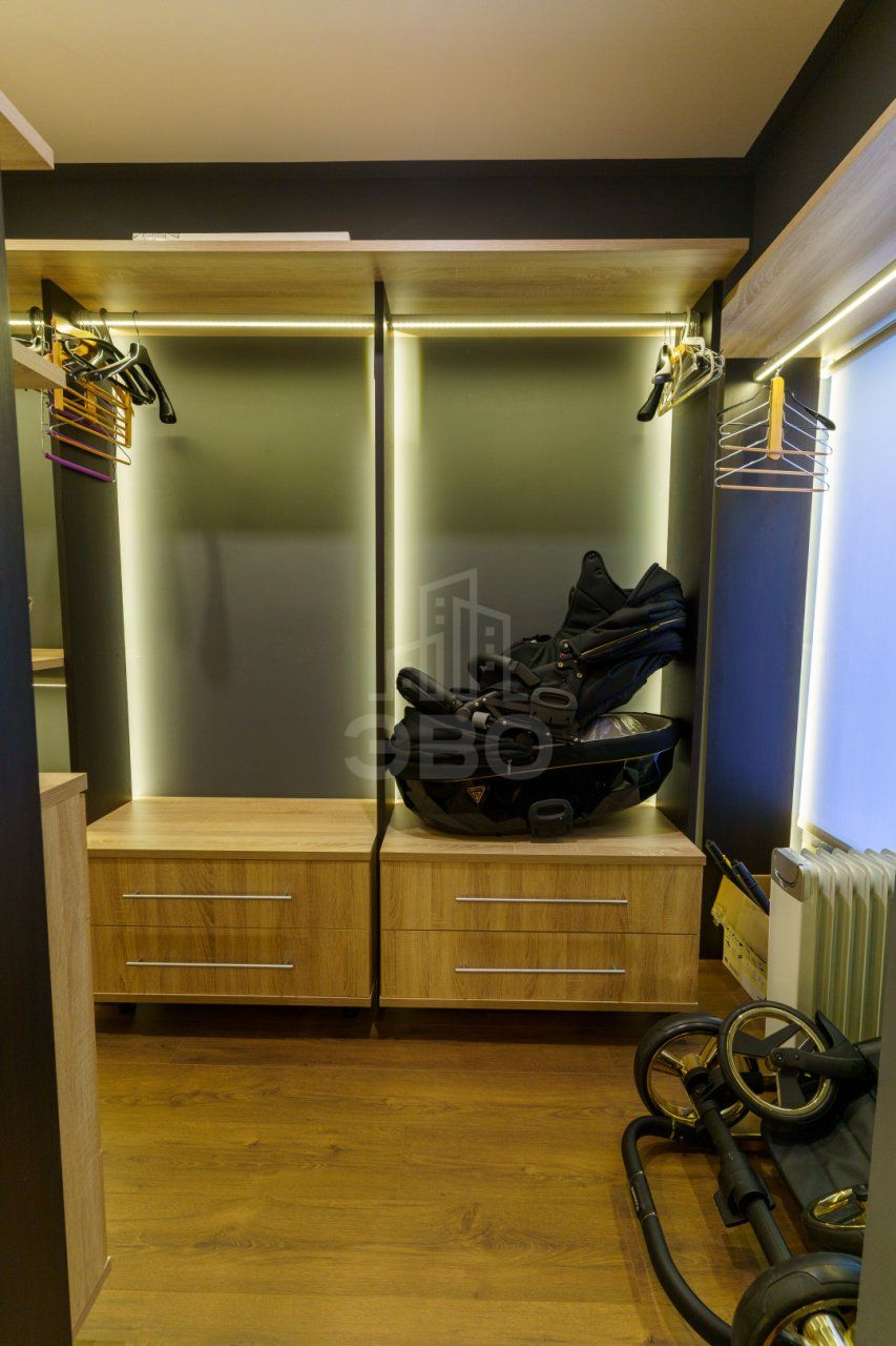 четырехкомнатная квартира в Санкт-Петербурге по адресу: Коломяжский проспект, 20, литера А