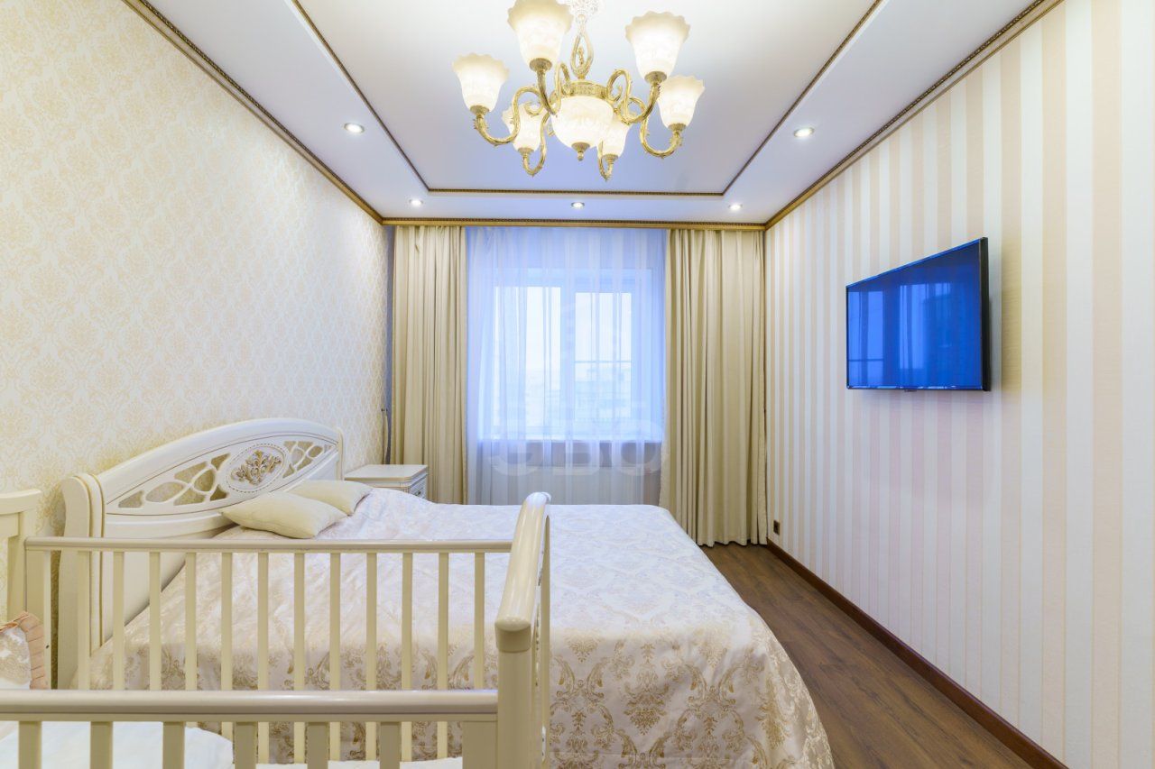 четырехкомнатная квартира в Санкт-Петербурге по адресу: Коломяжский проспект, 20, литера А