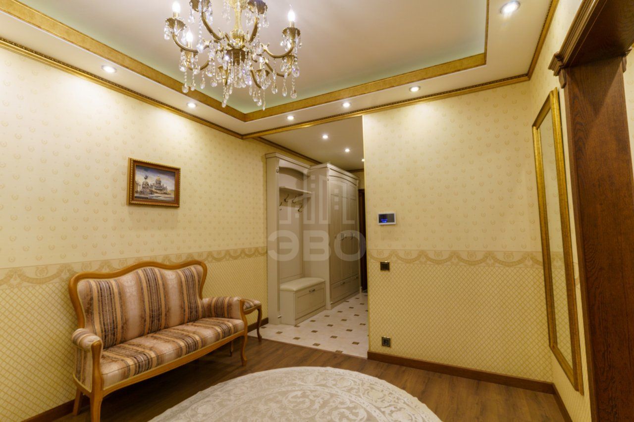 четырехкомнатная квартира в Санкт-Петербурге по адресу: Коломяжский проспект, 20, литера А