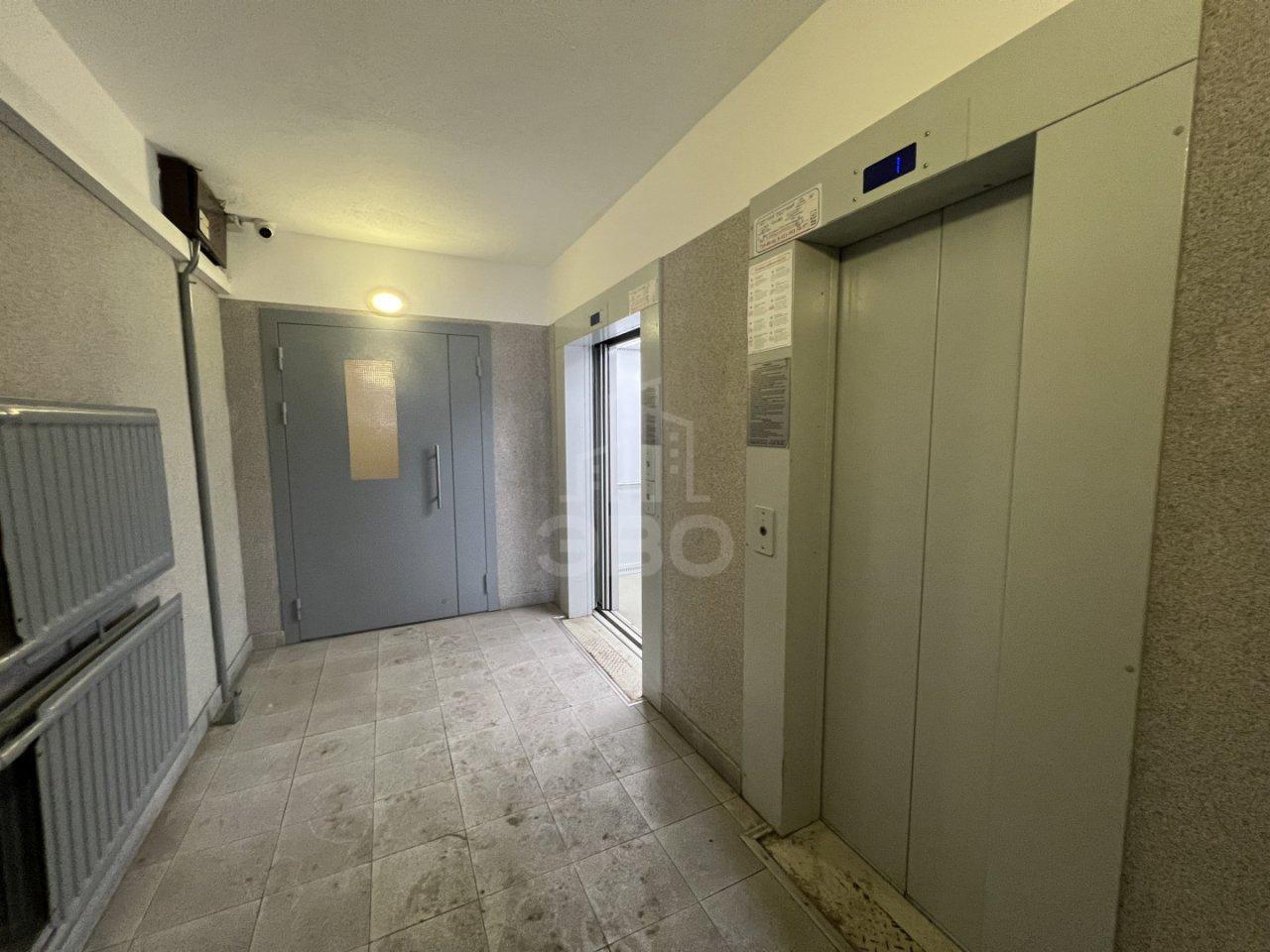 трехкомнатная квартира в Санкт-Петербурге по адресу: Камышовая ул., 14, литера А