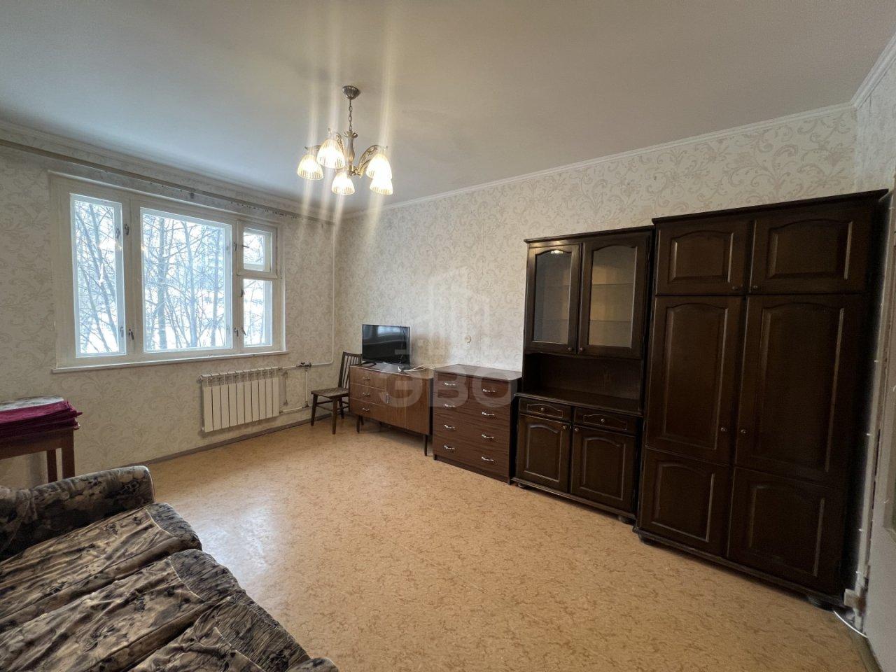 трехкомнатная квартира в Санкт-Петербурге по адресу: Камышовая ул., 14, литера А