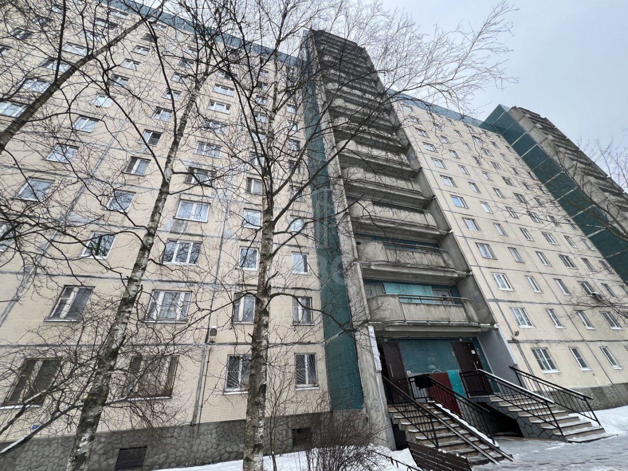 трехкомнатная квартира в Санкт-Петербурге по адресу: Камышовая ул., 14, литера А