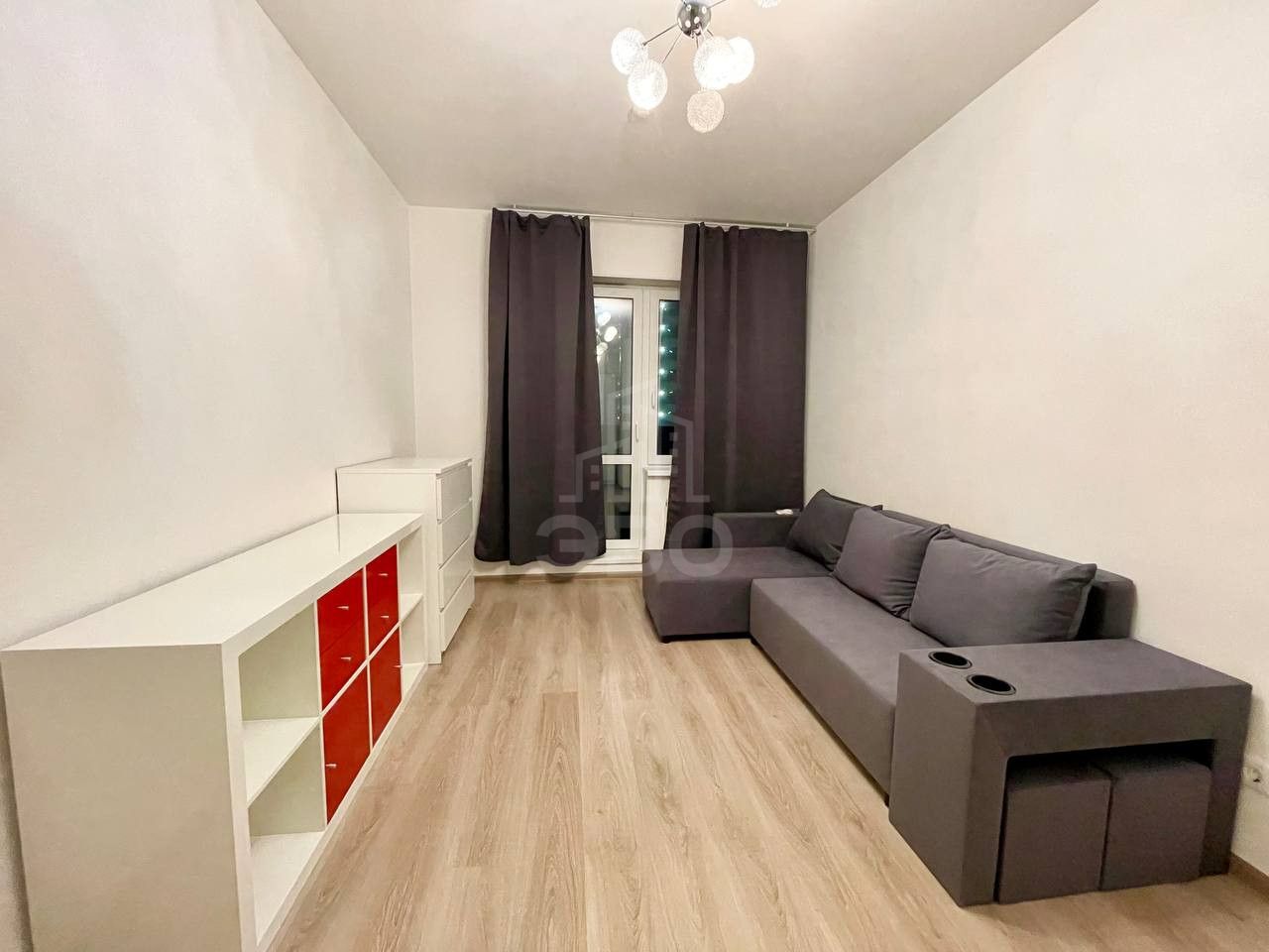 однокомнатная квартира в Санкт-Петербурге по адресу: Среднерогатская ул., 13, к 1