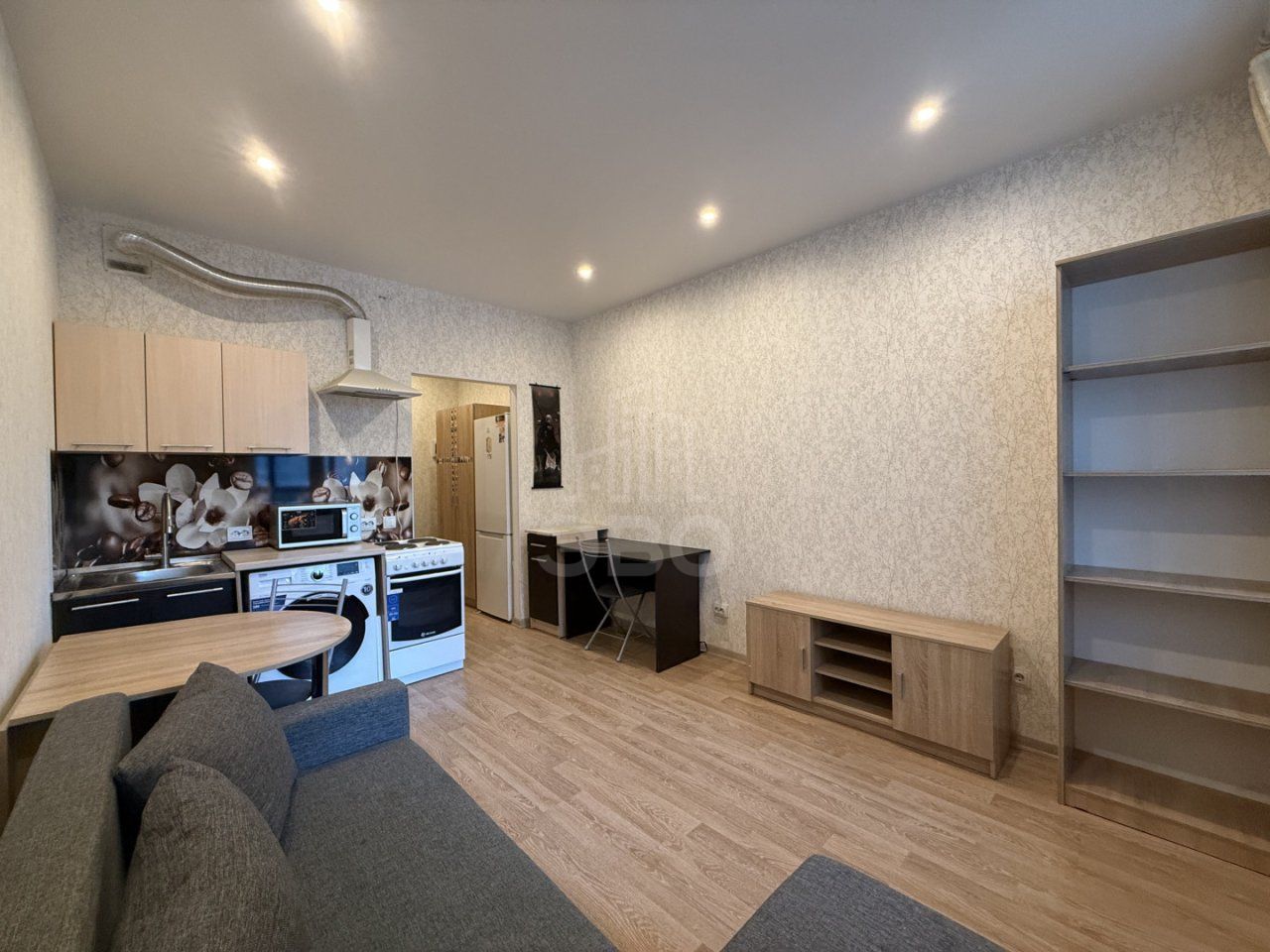 студия в Ленинградской области по адресу: Пражская ул., 4